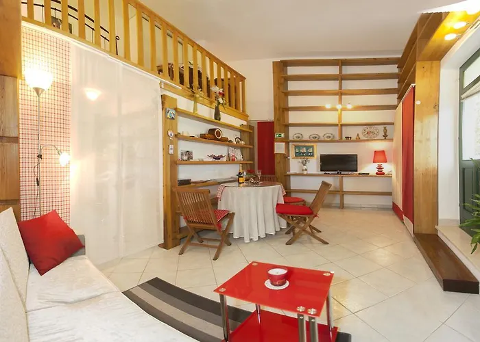 Kamenita Apartment